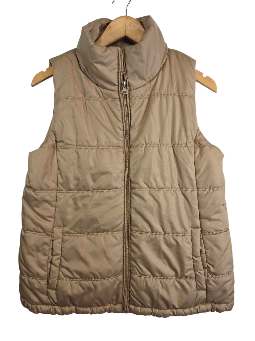 New York & Company Quilted Puffer Vest in Taupe Beige